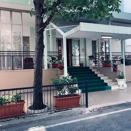 Hotel Maria Piera Rimini Buitenkant foto